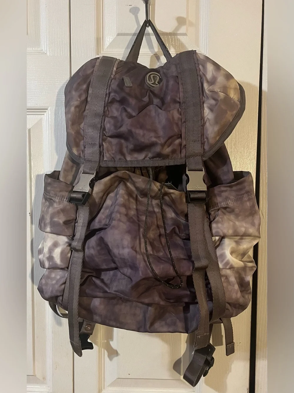 Lululemon Wanderlust Rucksack Snowy Owl Print Large Backpack Purple & Grey Rare
